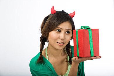 《原始袭变》PS4公测情报泄露 或将于春季展开